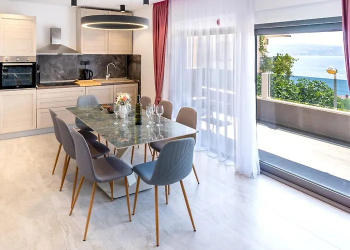 Luxury Lorena - Private Heated Pool - Jesenice (Split-Dalmatia)