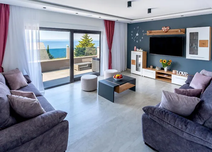 Luxury Lorena - Private Heated Pool - Apartment