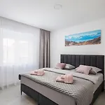 Luxury Lorena - Private Heated Pool - * Jesenice (Split-Dalmatia)
