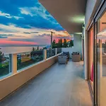 Luxury Lorena - Private Heated Pool - Jesenice (Split-Dalmatia)