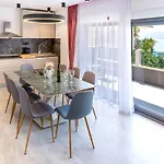 Luxury Lorena - Private Heated Pool - Jesenice (Split-Dalmatia)