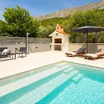 Luxury Lorena - Private Heated Pool - *