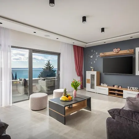 Apartment Luxury Lorena - Private Heated Pool - *