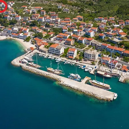Luxury Lorena - Private Heated Pool - Apartment Jesenice (Split-Dalmatia)