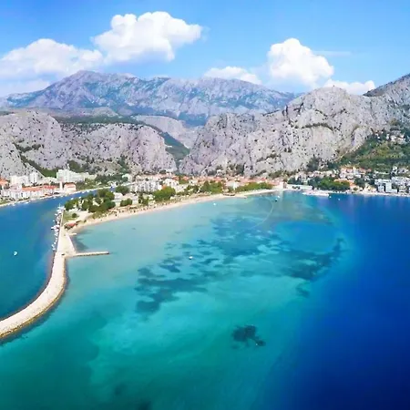 Apartment Luxury Lorena - Private Heated Pool - Jesenice (Split-Dalmatia)