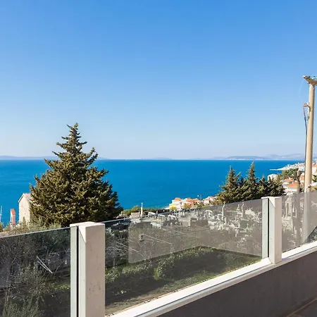 Apartment Luxury Lorena - Private Heated Pool - Jesenice (Split-Dalmatia)
