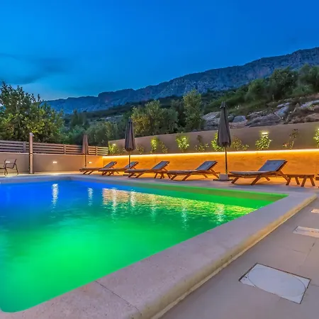 Luxury Lorena - Private Heated Pool - Jesenice (Split-Dalmatia)