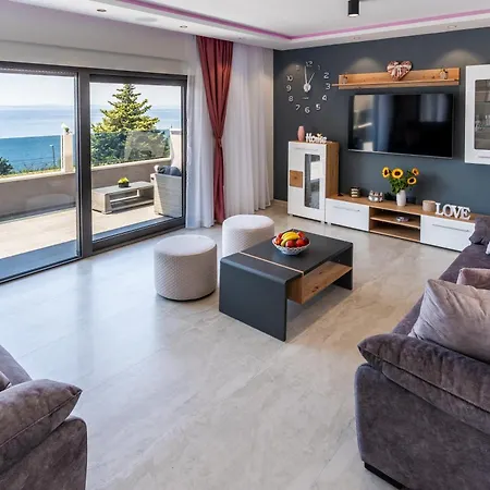 Luxury Lorena - Private Heated Pool - Apartmán Jesenice (Split-Dalmatia)
