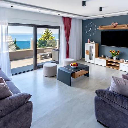 Luxury Lorena - Private Heated Pool - Apartment