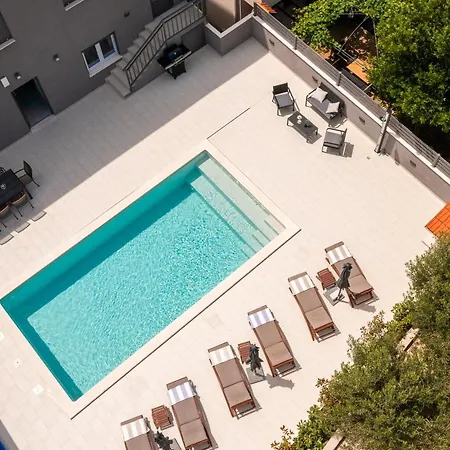 Luxury Lorena - Private Heated Pool - Apartamento Jesenice (Split-Dalmatia)