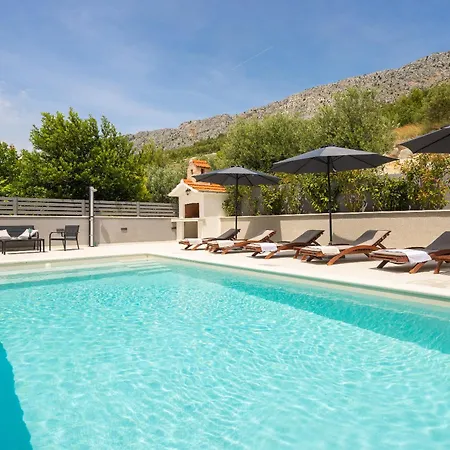Apartment Luxury Lorena - Private Heated Pool - *