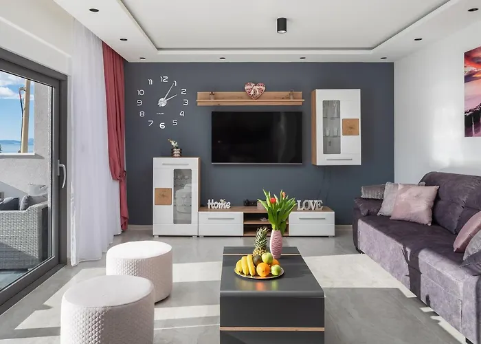 Luxury Lorena - Private Heated Pool - Apartmán *