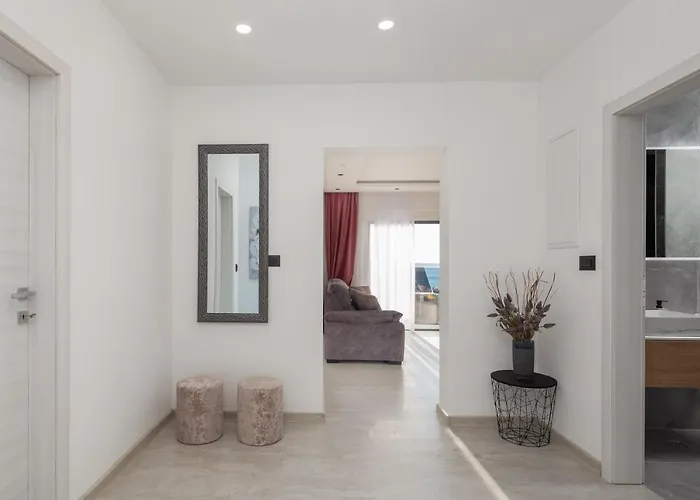Luxury Lorena - Private Heated Pool - Apartmán Jesenice (Split-Dalmatia)