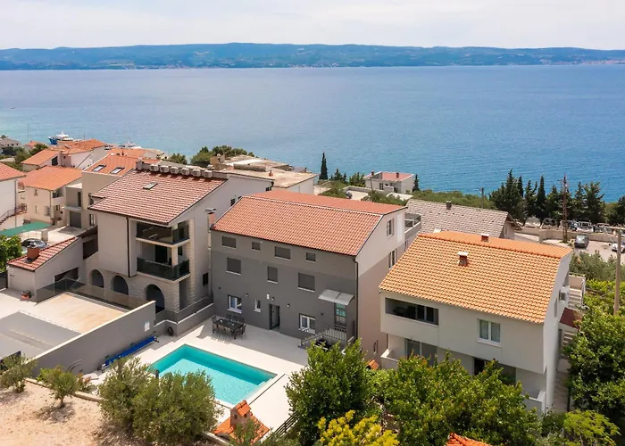 Apartmán Luxury Lorena - Private Heated Pool -